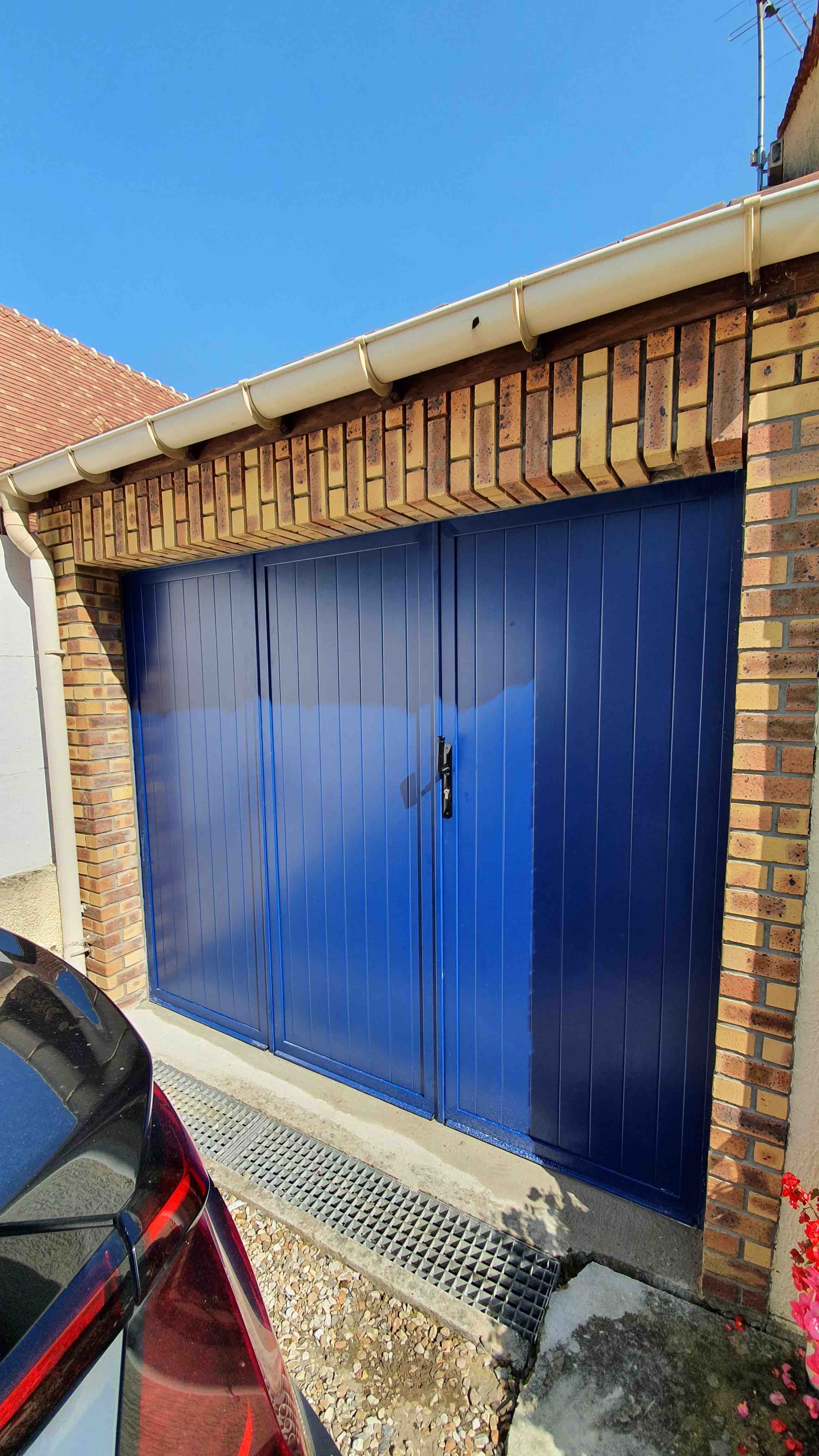 Installation de porte de garage à Argenteuil